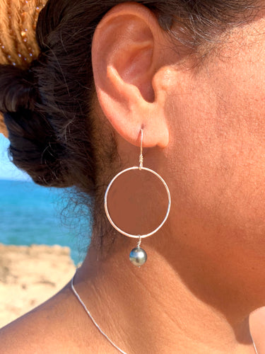 Tahitian Pearl Hoop Earrings Medium (Sterling Silver)